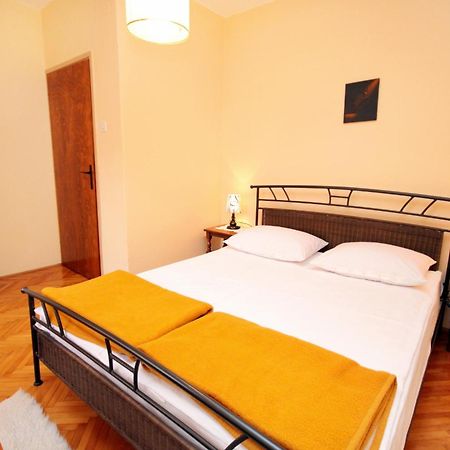Apartments With A Parking Space Novi Vinodolski - 2423 Bagian luar foto